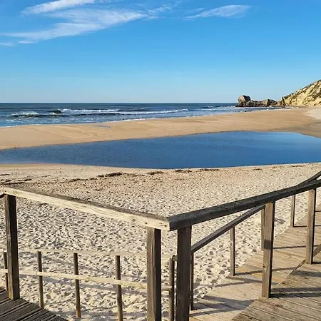 Nazare Uninterrupted Views And Sounds Of The Sea Апартаменты Патаяш