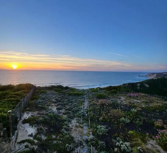 Nazare Uninterrupted Views And Sounds Of The Sea Apartamento *